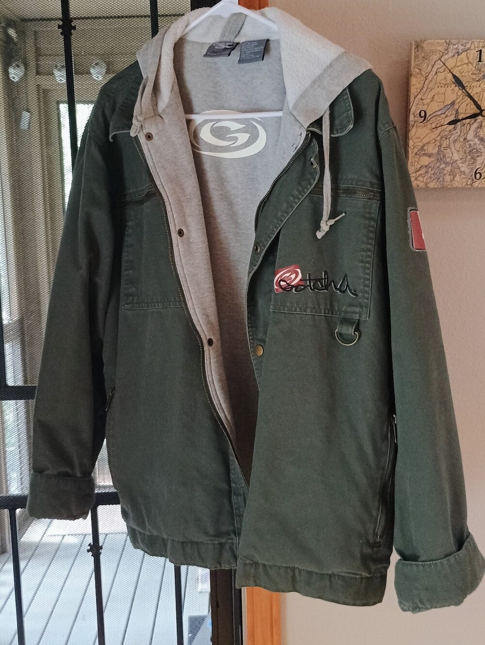 Gotcha Unisex Hooded Military Green Jacket EUC | Size L
